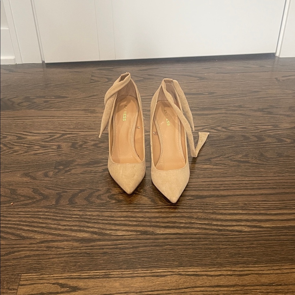 Express Tan Heels